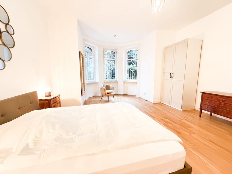 Stunning 2 BR across the Kurpark